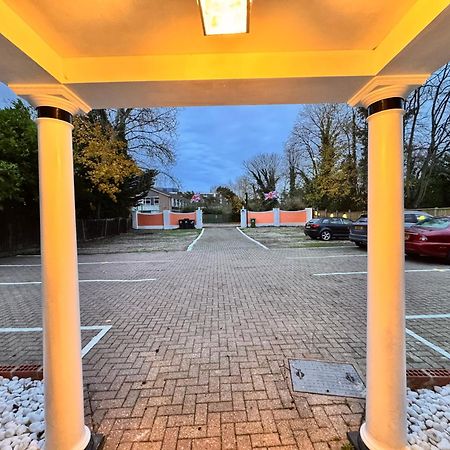 All Seasons Gatwick Guest House & Parking Χόρλι Εξωτερικό φωτογραφία