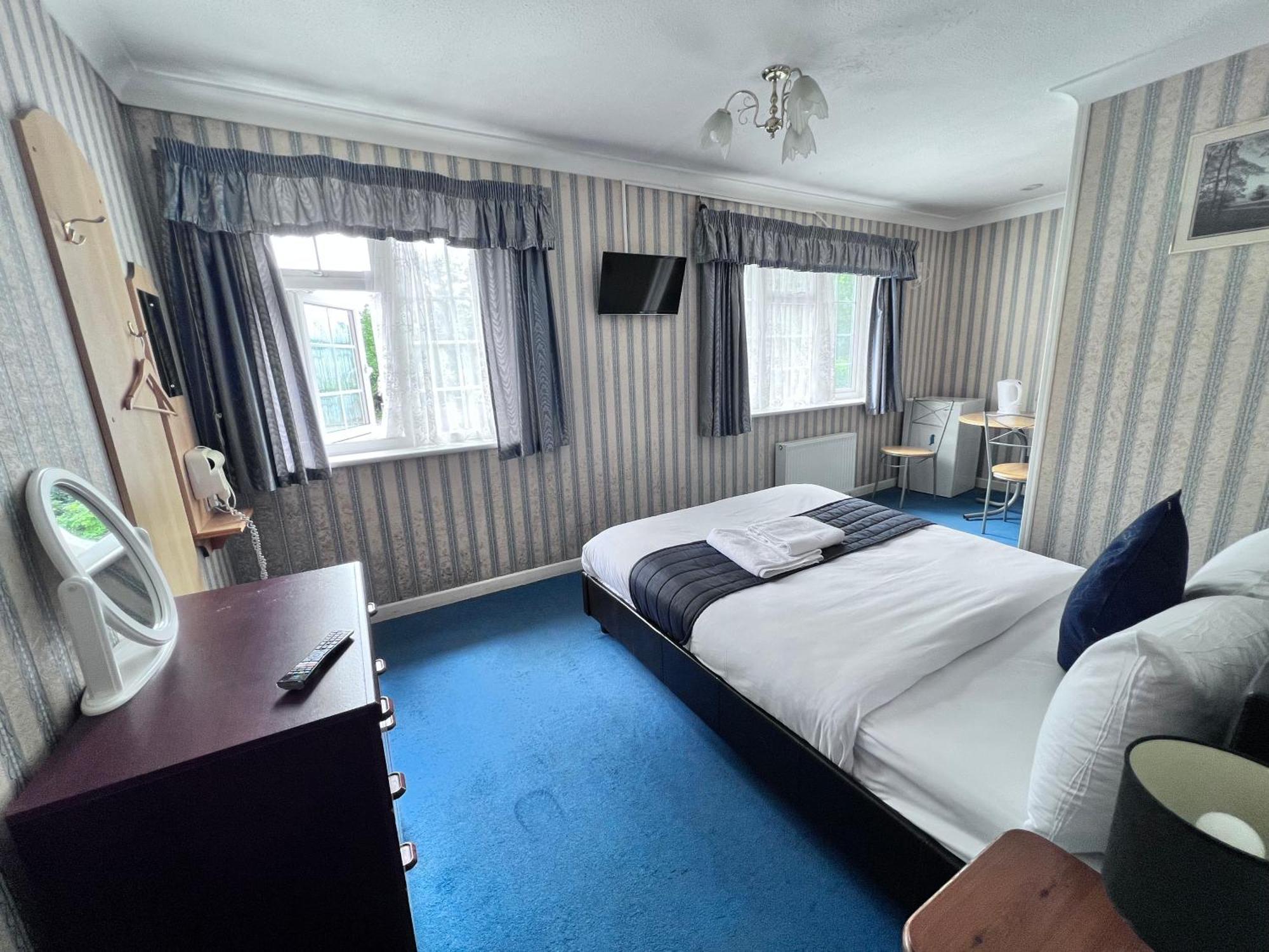 All Seasons Gatwick Guest House & Parking Χόρλι Εξωτερικό φωτογραφία