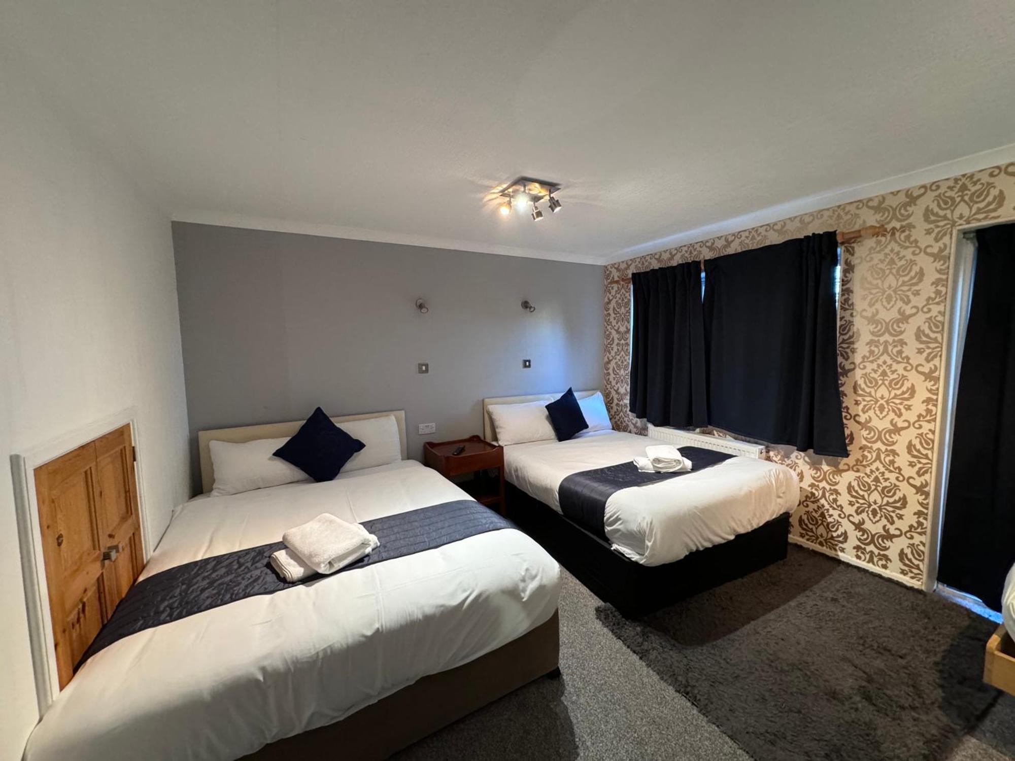 All Seasons Gatwick Guest House & Parking Χόρλι Εξωτερικό φωτογραφία