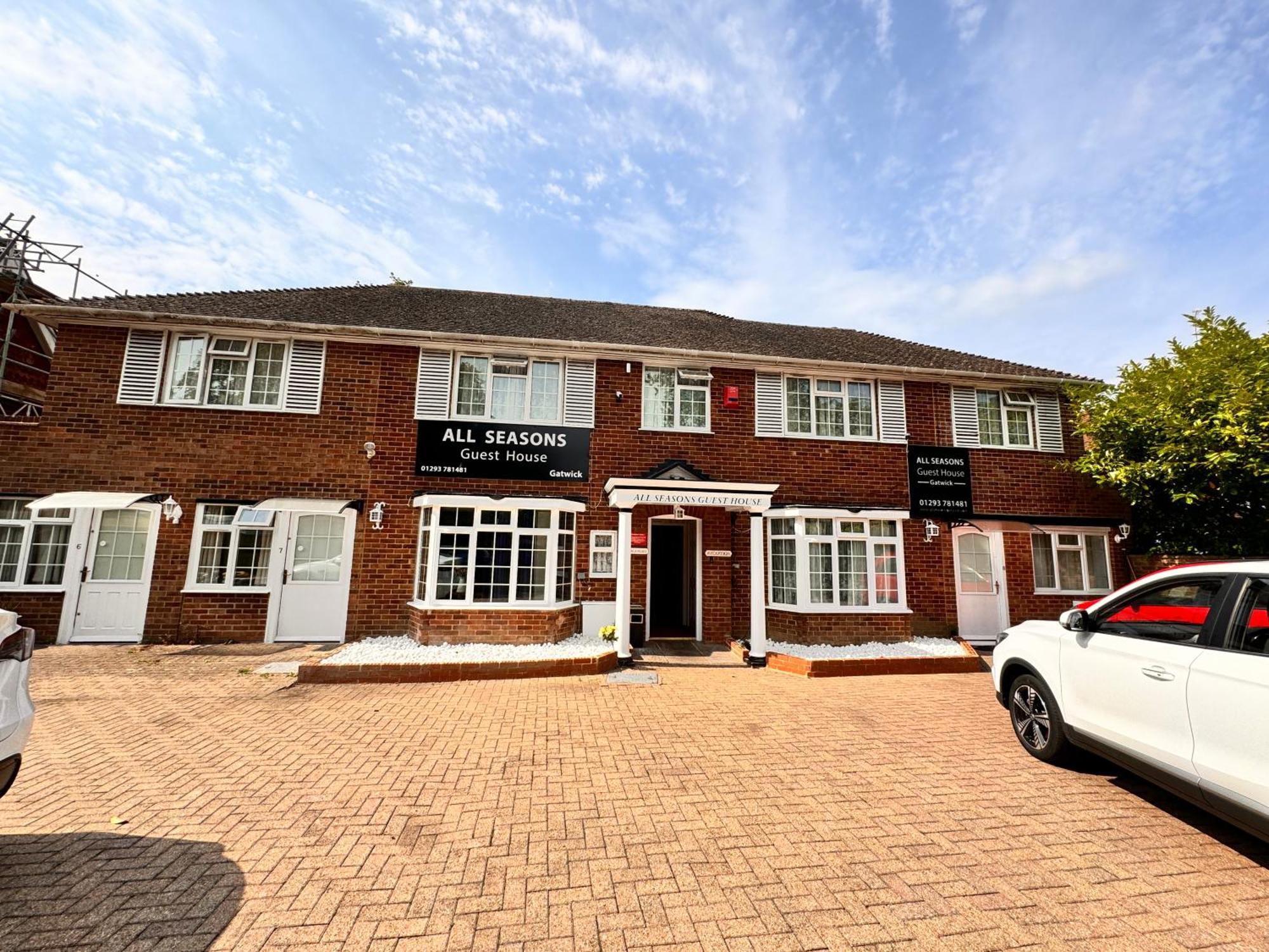 All Seasons Gatwick Guest House & Parking Χόρλι Εξωτερικό φωτογραφία