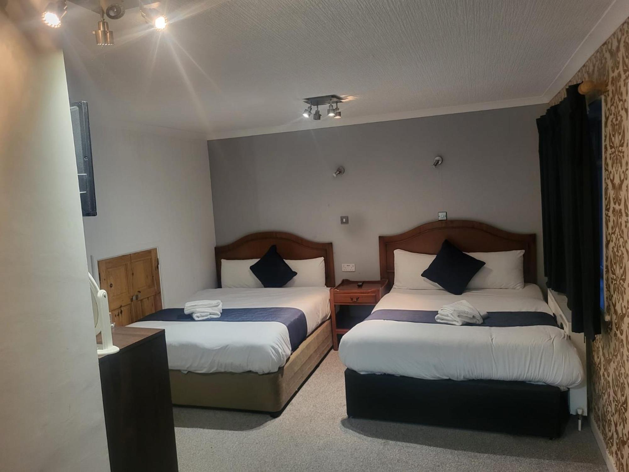 All Seasons Gatwick Guest House & Parking Χόρλι Εξωτερικό φωτογραφία